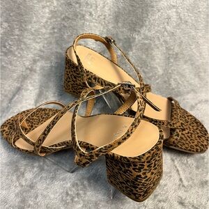 Women's Crown and Ivy animal print sandals size 8.5